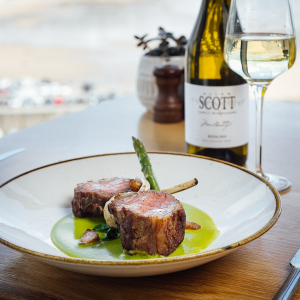 Restaurant Dining with a View